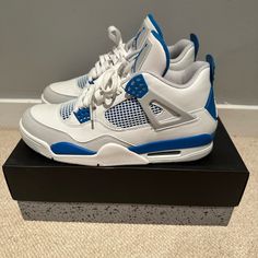 Military Blue Jordan 4’s, Men’s Size 11. Lightly Worn, Minimal Creasing. Jordan 4 Blu, Jordan 4s Blue, Jordans Retro 4, Jordan 4’s, Blue Jordans, Jordan 4s, Jordan 4 Retro, Nike Basketball Shoes, Air Jordan 4 Retro