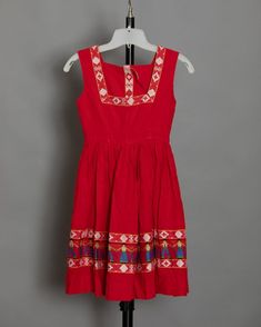 Cute vintage red dress.  Sleeveless, buttons in the back, design has guys and gals with black hats.unable to find any tagslaying flat:pit to pit - 14"waist - 11.75"shoulder to hem - 32"vintage pre-owned Red Lined Sleeveless Summer Dress, Red Fitted Sleeveless Cotton Dress, Fitted Red Sleeveless Cotton Dress, Red Cotton Sleeveless Sundress, Womens Red Dress, Red Dress Vintage, Black Hats, Vintage Red Dress, Dancing Dress