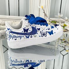 Quince Shoes Sneakers Royal Blue, Quince Nike Shoes, Quince Tennis Shoes, Quince Air Forces, Quinceañera Shoes, Md Shoes, Quince Outfits, Sweet 16 Shoes, Quince Shoes