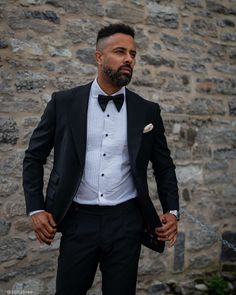 Mens Wedding Attire Guide: Suits, Shoes + Accessories ❤ mens wedding attire black with bowtie formal suitablee #weddingforward #wedding #bride Mens Wedding Attire Black, Wedding Attire Guide, Attire Guide, Mens Wedding Attire, Wedding Beach Ceremony, Guest Attire, Groomsmen Suits, Groom Photo