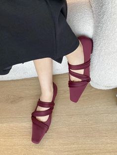 Sku CY-!125859 Material Artificial Leather , Microfiber , Suede , Rubber Feature Square-Toe , Solid Color Occasion Casual , Leisure Fashion Seasons Spring , Summer , Autumn Type Flat Shoes Heels Height High (5cm-8cm) Color BLACK,BURGUNDY Size US 6 | EU 36 2/3 | UK 4 | CN 36,US 6.5-7 | EU 37 1/3 | UK 4.5 | CN 37,US 7.5 | EU 38 | UK 5| CN 38,US 8 | EU 38 2/3 | UK 5.5 | CN 39 Maternity Sweater Dress, Ripped Jeans Style, Ripped Jeans Women, Fairy Outfit, Vintage Boho Dress, Leisure Fashion, Fashion Seasons, Artificial Leather, Shop Maxi Dresses