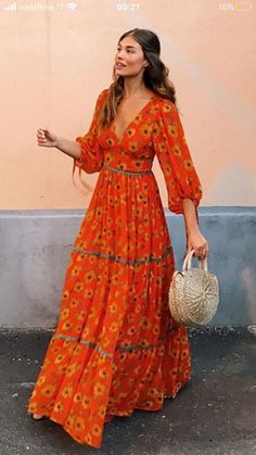 Fashion Trends Spring Summer 2023, Trends Summer 2023, 2023 Summer Fashion Trends, Stylish Frock Design, Outfit Ideas Basic, Pretty Summer Outfits, Basic Summer Outfits, Look Hippie Chic, Gown Accessories