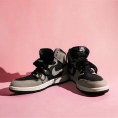 Lightly Worn But In Great Condition! Looking To Sell Quickly. No Low-Ball Offers Please There Are A 4.5 Youth But Fit 6 Women’s. Jordan 1 Shadow, Nike Shoes Jordan, Shoes Jordan 1, Nike Shoes Jordans, Shoes Jordan, Jordan Shoes, Woman Colour, Jordan 1, Black Nikes