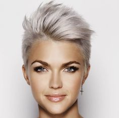 Short Hair Cuts For Round Faces, Short Hair Model, Kadeřnické Trendy, Sassy Hair, 짧은 머리, Short Hair Styles Pixie, Trendy Short Hair Styles, Pixie Hairstyles, Hair Today