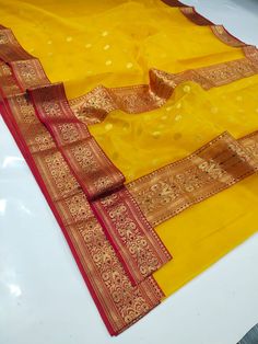 Buy Saffron Organza Chanderi Katan Silk Saree SA-417 Online in India #chanderisilksarees #chandericottonsarees #chanderisaree #sareechanderi #chanderipattusilk #wedding #handloom #organza Banarsi Saree, Wedding Saree Blouse, Wedding Saree Blouse Designs, Modern Saree, Saree Designs Party Wear, Saree Design