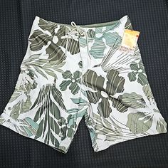 Mossimo Green Leaf Design, Board Shorts Size 34 New With Tags, Measurements Are Included In Pics So Please See All Pics. White Short Swim Trunks For Spring, White Short Length Swim Trunks For Spring, White Swim Trunks For Spring, White Bermuda Bottoms For Beach Season, White Casual Swim Trunks For Spring, White Tropical Bottoms For Spring, White Bermuda Bottoms For Beach, Tropical White Shorts For Beach Season, White Bermuda Shorts For Beach Season