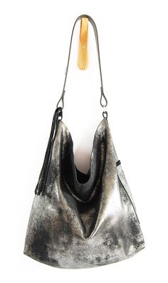 Febe Hobo Black Platinum - Lara B. Designs Cheap Silver Hobo Bag For Everyday Use, Luxury Edgy Bags With Metal Hardware, Handcrafted Handbags, Winter Girls, Foto Ideas Instagram, Matte Metallic, Biker Leather, Pretty Bags, Square Rings