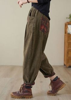 Hippie Pants Outfit, Red Coffee, Coffee Black, Lovely Clothes, Fleece Pants, Costume Outfits, Pants Color, Look Cool, Bottoms Pants