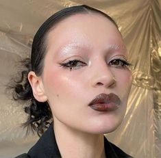 Cabaret Makeup, Church Makeup, Artsy Makeup, Eyeliner Designs, Face Art Makeup, Halloween Eye Makeup, Chic Makeup, Editorial Hair, Makeup Tut