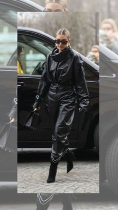 L.a Outfits, Black In Paris, Hailey Bieber Paris, Hailey Baldwin Outfits, Hailey Style, Hailey Baldwin Street Style, Hailey Bieber Outfits, Hailey Bieber Style, Hailey Baldwin Style