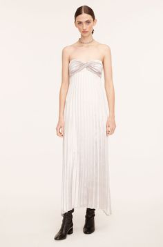 Guarantee you'll be the best-dressed guest: a head-turning spaghetti-strap dress in striking, radiant pleated lamé. Silver Pleated Dress, Lame Dress, Feminine Wardrobe, Dress Silver, Dress Images, Dress Home, Silver Dress, Rebecca Taylor, Spaghetti Strap Dresses