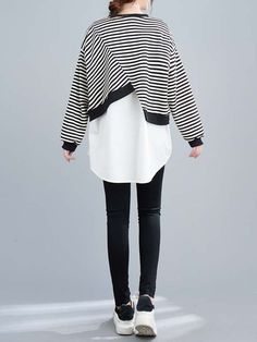 Sku CY-!110154 Material >70%Cotton Style Loose , False Two , Long Sleeves Feature Striped Neckline Round-neck Occasion Casual , Original Creation Seasons Autumn Type Hoodies&sweatshirt Tops Color WHITE BLACK Size L,XL Please consult the size chart we provide for this item's measurements to help you decide which size to buy.Please note: There may be 1-3cm differ due to manual measurement. CMINCH Bust Sleeve Top Length L 128 64 70 XL 132 65 71 White Stretch Sweatshirt For Fall, Casual Hoodie Tops For Layering, White Stretch Sweatshirt For Layering, Casual Hoodie Sweater For Layering, White Crew Neck Long Sleeve Top For Layering, White Sweatshirt For Fall Layering, White Winter Sweatshirt For Layering, Casual White Long Sleeve Top For Winter, Casual White Long Sleeve Top For Layering