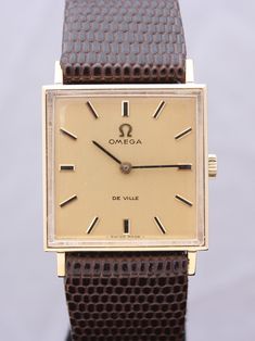 Omega Logo, 1950s Mens, Amazing Watches, Vintage 2000s, Gold Crystal, Vintage Band, Gold Case, Beautiful Watches, Watch It