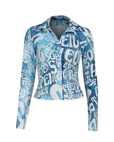 Heads will follow in this slim fit printed long sleeve. Button-through construction featuring a spread collar and an all-over blue and white graphic pattern. Versatile style capabilities --tie it in a knot, wear it unbuttoned, or tuck it in. CONTENT + CARE Spandex/Polyester Hand wash cold SIZE + FIT True to size Modeled in size Small Crop Top Casual, Early Spring Outfits, Trendy Prints, Fitted Top, Current Fashion Trends, Sample Sale, Petite Outfits, Spring Outfits Casual, Versatile Style