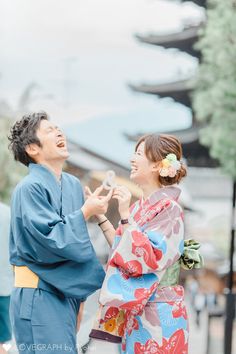 masa×momo｜カップルフォト | 家族、恋人との想い出を写真に、全国一律料金で Human Poses, Couple Photo, Rising Sun, Photo Idea, Osaka, Photo Ideas