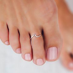 Wave Toe Ring | Pura Vida Bracelets Gold Toe Nails, Wedding Toes, Toes Ring Silver, Charms Earrings, Pink Toes, Summer Toe Nails, Pura Vida Bracelets, Toe Nail Designs, The New Wave