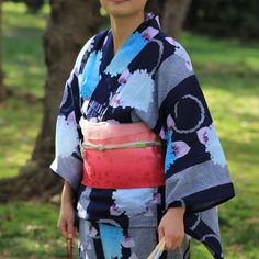 This Yukata Set Includes The Navy Blue Yukata ( Summer Kimono), A Lavender Belt With Matching Obi (Butterfly), Two Brand New Sash(Straps). The Model Picture Is For Demonstration Purposes Only. Please Ask Me Any Questions If You're Interested In This Set. Navy Blue Hydrangeas Yukata With Beautiful Vertical Stripes, 100% Cotton, Almost Brand New, Only Worn Once. Lavender Belt And Obi Are Brand New, Never Be Worn. And Two Brand New Sash For Putting Yukata Together. Length From Collar To Bottom 163c Navy Blue Hydrangea, Blue Yukata, Blue Hydrangeas, Blue Kimono, Traditional Kimono, Summer Kimono, Rising Sun, Blue Hydrangea, Modern Outfits