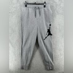 Jordan Jumpman Joggers Cuffed Fleece Sweatpants Men’s Sz Medium Measurements: Length:27” Sku:2797 Brand New, With Tags! *No Rips Or Tears *Smoke Free Home *Photos Are Of The Actual Product *Packaged With Care *Ships In 1 Business Day *Buy With Confidence Reasonable Offers Welcome! We List New Items Weekly! Don’t Miss Out, Follow Us Now! Reach Out To Us If You Have Any Questions! 23219 Nike Grey Sweatpants, Jordan Sweat, Grey Jordans, Jordan Essentials, Jordan Grey, Nike Sweatpants, Man Weave, Black Sweatpants, Grey Sweatpants