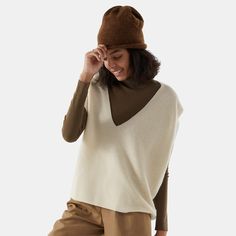 Model is wearing size M. Height is 5'10", bust is 33.4", waist 24.4" and hips 35.8"
Oversized fit
96.3% Cashmere, 3.7% Ethical Wool
Care instruction: hand wash or dry clean
Packaged with 100% biodegradable bag Cozy V-neck Sweater Vest For Fall, V-neck Knit Top For Layering, Elegant Soft Knit V-neck Sweater, Cream Cashmere V-neck Sweater, Chic V-neck Knit Top For Layering, Versatile V-neck Fine Knit Sweater, Versatile Fine Knit V-neck Sweater, Cream Fine Knit V-neck Top, Chic V-neck Sweater For Everyday Winter Wear