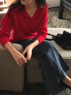 Basic long sleeve V neck knit in wool cashmere blend. Model is wearing MINUSEY ONE SIZE. ✔️ Free worldwide express shipping over $100✔️ Loved by 6,500+ customers✔️ Limited edition collections, maximum styleStay ahead of the trend with can’t-find-anywhere-else staples. Your closet will thank you 💕 * MINUSEY ONE SIZE = EU 34-36, US 2-6* 75% Merino Wool / 10% Cashmere / 15% Rayon* Dry clean* Made in Korea - Model Height: 171cm/5'7" (US 2, EU 34) Winter V-neck Long Sleeve Sweater For Work, Fine Knit Long Sleeve V-neck Sweater For Fall, Wool V-neck Top For Winter, Chic Long Sleeve V-neck Sweater For Winter, Winter V-neck Sweater For Workwear, Long Sleeve Cashmere V-neck Sweater For Work, Winter Long Sleeve V-neck Sweater For Work, Soft Knit Cashmere V-neck Sweater For Work, Workwear Soft Knit Cashmere V-neck Sweater