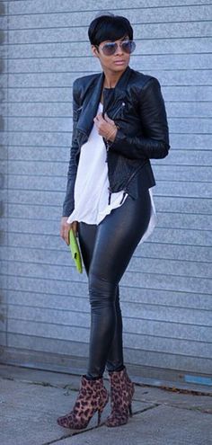 Kryzayda Rodriguez, Leggings Outfit, Black Leather Pants, Legging Outfits, Leather Leggings, Fall Winter Outfits, Outfits With Leggings