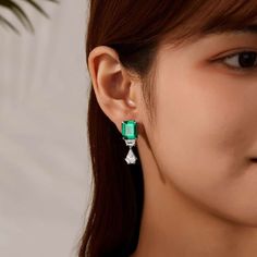 Dazzle with our Lafonn simulated emerald and diamond drop earrings! 💚 Their stunning design features simulated emerald stones that radiate elegance. Perfect for adding a touch of allure to any outfit, these earrings are a must-have for those seeking effortless sophistication. Crafted with high quality Lassaire simulated diamonds for a timeless, luxurious look, Timeless design ideal for casual or formal attire Includes earring box Ships fully insured to point of delivery Hypoallergenic and tarni Elegant Green Diamond Earrings With Brilliant Cut, Timeless Cubic Zirconia Bridal Earrings For Formal Occasions, Elegant Green Diamond Earrings, Classic Diamond Cut Diamond Earrings For Party, Elegant Evening Diamond Earrings With Vvs Clarity, Classic Diamond Cut Earrings For Party, Elegant Diamond Earrings With Vvs Clarity For Evening, Luxury Cubic Zirconia Bridal Earrings For Pierced Ears, Elegant Vvs Clarity Pear-shaped Diamond Earrings