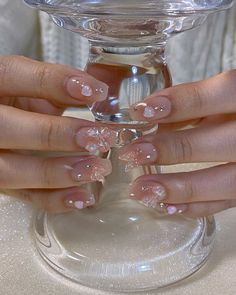 Short Nail With Charm, Short Douyin Nail, Pearl Effect Nails, Korean Glass Nails, Korea Nails, Korea Nail, Quince Nails