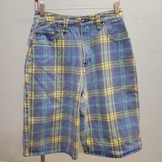 Union Bay Brand Tag 100% cotton Size tagged 5/6 Nice vintage condition Approx Measurements Lying Flat Waist: 13" Hips: 20" Rise: 14" Length: 24" Denim Jorts, Yellow Denim, Baggy Shorts, Bleu Pastel, Grunge Girl, Plaid Pants, Brand Tags, Pastel Blue, Short Girls