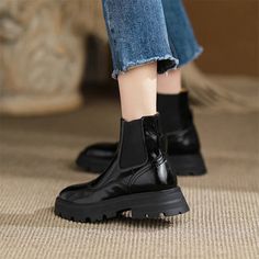 USS Shoes Ludy Women's Boots | ussshoes.com – USS® Shoes Square Heels, Brand Collaboration, Boot Types, Global Brands, Women's Boots, Platform Boots, High Heel Boots, Walk On, Autumn And Winter