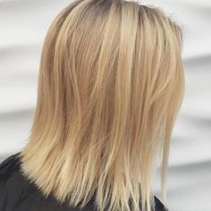 So werdet ihr Gelbstich im Haar los | Wella Professionals Buttery Blonde, Brassy Blonde, Brassy Hair, Pearl Blonde