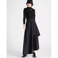 A long docking skirt with different fabrics spun together at the hem. It has a slender silhouette from the waist to the hips, but has a loose design that widens at the hem. The fragrant "black" makes its presence stand out. 
 
 
 Size 
 
 S size 
 
 Total length: 94cm 
 Waist: 64-68cm 
 Hip: 104cm 
 
 M size 
 
 Total length: 95cm 
 Waist: 68-72cm 
 Hip: 108cm 
 
 L size 
 
 Total length: 96cm 
 Waist: 72-76cm 
 Hip: 112cm 
 
 XL size 
 
 Total length: 97cm 
 Waist: 76-80cm 
 Hip: 116cm Davao, Different Fabrics, Long Skirt, Fabric, How To Wear, Black, Design