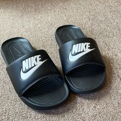 Never Worn Before Women’s Nike Slides Nike Black Low-top Sandals, Nike Black Slides For Spring, Comfortable Black Low-top Sandals, Nike Black Sneakers For Summer, Black Nike Sneakers For Summer, Slippers Nike, Slides Nike, Nike Slippers, Nike Slides