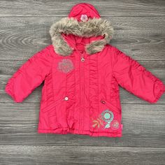 Pampolino Girls Pink Water Repellent Hooded Ski Jacket With Detachable Fur Size 9 Months. Extra Rhinestones Included Along With Hippo Charm. Zip Closure Along With Zippered Pockets. Measurements: (Approx) 13 Inches Across Pit To Pit 16inches Top Of Shoulder To Hem 12 Inches Sleeve- Shoulder To Cuff Wash Separately Or With Like Colors, Inside Out, Without Fabric Softener. Shop My Other Listings For More Apparel, Shoes, Accessories, And Other Treasures. :) Thank You For Shopping! Playful Pink Winter Outerwear, Cute Pink Warm Outerwear, Cute Warm Pink Outerwear, Playful Hooded Outerwear For Cold Weather, Boys Winter Jackets, Pink Water, Winter Parka, Fur Vest, Fabric Softener