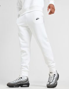 Exclusive to JD. Upgrade your off-duty staples with these men's Foundation Joggers from Nike. In a White colourway, these regular-fit sweatpants are made with soft cotton-rich fleece for lasting comfort. They feature an elastic waistband with a drawcord, with ribbed ankle cuffs to secure the fit. With side pockets for easy storage, they're finished with signature Swoosh branding embroidered to the thigh. Machine washable. | Our model is 6'1" with a 39" chest and wears a size medium. Nike React Vision, 270 Nike, Football Training, White Nike, Ankle Cuffs, Jd Sports, Football Boots, Outdoor Style, Adidas Nike