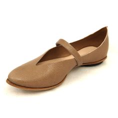 Beige Calf Leather Shoes With Rubber Sole, Beige Leather Shoes With Stitched Sole, Elegant Beige Leather Shoes With Stitched Sole, Modern Round Toe Leather Shoes For Galas, Flat Heel Leather Shoes With Leather Lining, Elegant Beige Leather Shoes With Rubber Sole, Beige Leather Almond Toe Shoes, Beige Almond Toe Leather Shoes, Fitted Leather Shoes With Flat Heel