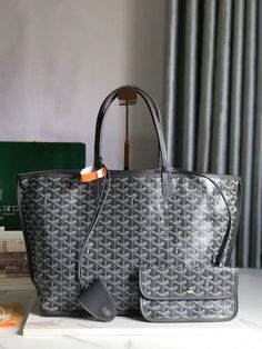 OZ - GYO Bags - 287 High-end Large Shoulder Bag For Everyday Use, Large Black Designer Bag, Goyard Handbags, Goyard Bag, Hot Bags, Shopper Tote, Luggage Tags, Crossbody Shoulder Bag, Leather Purses