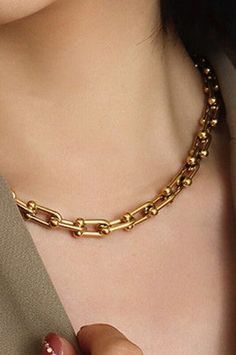 U Link Chain Necklace is available in either gold or silver. Gold is 18k plated stainless steel u-shaped link chain. Hypoallergenic, water and fade resistant, tarnish resistant. 15.8" with 2" extender. Luxury Clavicle Chain Link Jewelry, Luxury Handmade Link Necklace, U Link Necklace, Luxury Chain Link Jewelry With Gold Clasp, Luxury Diamond Link Necklace With Accents, Luxury Tarnish Resistant Rectangular Necklaces, Luxury Handmade Gold-plated Chain Necklace, Luxury Elegant Link Diamond Necklace, Tiffany Chain Link Necklace