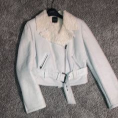 Beautiful Never Worn Sheepskin Shearling Jacket. Outside Is The Skin(Leather) And Inside Is The Sheepskin. Bomber Jacket Style Front Zip And Belted With Zip Pockets And Zippered Sleeves White Shearling Outerwear With Faux Fur Trim, White Shearling Long Sleeve Outerwear, White Shearling Outerwear For Winter, Winter White Shearling Outerwear, White Shearling Outerwear For Fall, White Sheepskin Outerwear For Winter, White Sheepskin Winter Outerwear, Chic Long-sleeve Sheepskin Leather Jacket, Winter White Sheepskin Outerwear For Fall