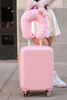 Hello Kitty Pose All Over 22" Hard-Sided Luggage Pink Pink Luggage With Sleeve For Overnight Trips, Pink Luggage With Luggage Sleeve For Overnight Trips, Luggage Sets Cute, Pink Luggage Sets, Hello Kitty Suitcase, Luggage Pink, Pink Suitcase, Hard Sided Luggage, Pink Luggage