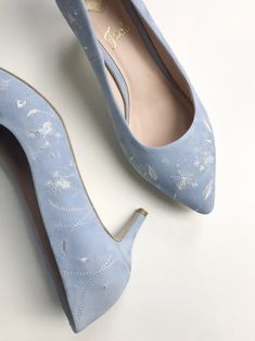 Blue Wedding Shoes With Kitten Heel and Floral Handmade - Etsy Ukraine Light Blue Heels Wedding, Blue Wedding Heels For Bride, Light Blue Kitten Heels, Wedding Shoes Kitten Heel, Blue Wedding Heels, Something Blue Shoes, Blue Bridal Heels, Romantic Shoes, Blue Kitten Heels