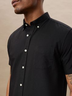 The Short-Sleeved Jasper Oxford Shirt in Black – Frank And Oak USA Division Man, Recycled Buttons, Frank And Oak, Weave Fabric, Oxford Fabric, Basket Weave, Oxford Shirt, Men Clothing, Denim Wash