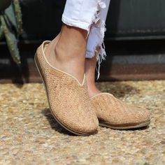 The Cork Maria Mule is the ultimate summer must-have! Made with natural woven cork and lined with breathable canvas, you'll feel like you're walking on sunshine. The arch support and sustainable cork sole make it a foot-friendly and eco-friendly choice. Ready to take your summer outfits to the next level? Look no further than this adorable, stylish little mule. Comfort, fashion and sustainability all in one! Features & Benefits Natural cork basket weave upper is light weight and breathable 100% Cork Basket, Wool Clogs, Supportive Sandals, Feet Shoes, Walking On Sunshine, Summer Slide, Clog Slippers, Dress Shoes Womens, Leather Clogs