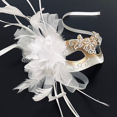 masquerade masks in white/gold Simplistic for woman with a white floral- destined to pop out at any event, wedding etc This masquerade mask is great for any occasion. Mask Ball Party, Gold Masquerade Mask, Mask Ball, Floral Mask, Mask White, Party Mask, Masquerade Masks, Ball Party, Mask Halloween