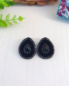 Black Beaded Earrings Native American, Felt Beaded Earrings, Ship Earrings, Beaded Boho Jewelry, Seed Beads Earrings, Beaded Earrings Native, Felt Beads, Native American Beaded Earrings, Chunky Earrings