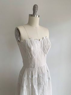 Vintage 1950's White Cotton Strapless Sweetheart Neck - Etsy Sweetheart Neck Wedding Dress, Cotton Wedding Dress, Cotton Wedding Dresses, Neck Wedding Dress, Mannequin Dress, Cotton Wedding, Dress And Jacket, Vintage Gowns, Vintage Bridal