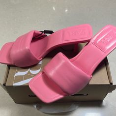 Zara,New Rosa Pink Heel Sundal. Very Stylish And Hot Color For Summer. Size 38,Usa (7 1/2). Made In Spain. Zara Block Heel Sandals In Synthetic, Zara Low Heel Sandals For Summer, Zara Low Heel Sandals For Spring, Zara Closed Toe Sandals With Heel Strap, Zara Closed Toe Mules For Summer, Zara Pink Ankle Strap Sandals, Pink Low Heel Sandals With Heel Loop, Pink Sandals With Low Heel And Heel Loop, Zara Low Heel Summer Sandals