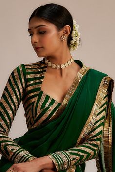 Rajwada Blouse Designs, Blouse Designs For Green Saree, Katan Blouse Design, New Blouse Designs Fashion 2024, New Saree Blouse Designs, Fashionable Saree Blouse Designs