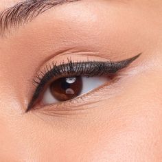 An eyeliner with an ultra-precise, pen-like tip for superior control and accuracy. Stila Cosmetics, Kajal Eyeliner, Liquid Liner, Long Lasting Makeup, Spa Services, Gel Eyeliner, Liquid Eyeliner, Beauty Brand, Tourmaline