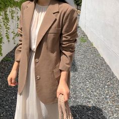 Light Academia Aesthetic Korean, Brown Blazer Outfit Korean, Style A T Shirt, Korean Style Outfits, Girl Boss Outfit, Style Dark Academia, Formal Chic, Simple Style Outfits, Boss Outfit