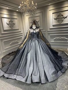 Elegant Black Ball Gown For Quinceanera, Elegant Black Dress For Quinceanera, Glamorous Black Evening Dress For Debutante Ball, Glamorous Black Ball Gown, Unique Ball Gowns, Wedding Dress With Black, Glitter Ball Gown, Ball Gowns Fantasy, Prom 23